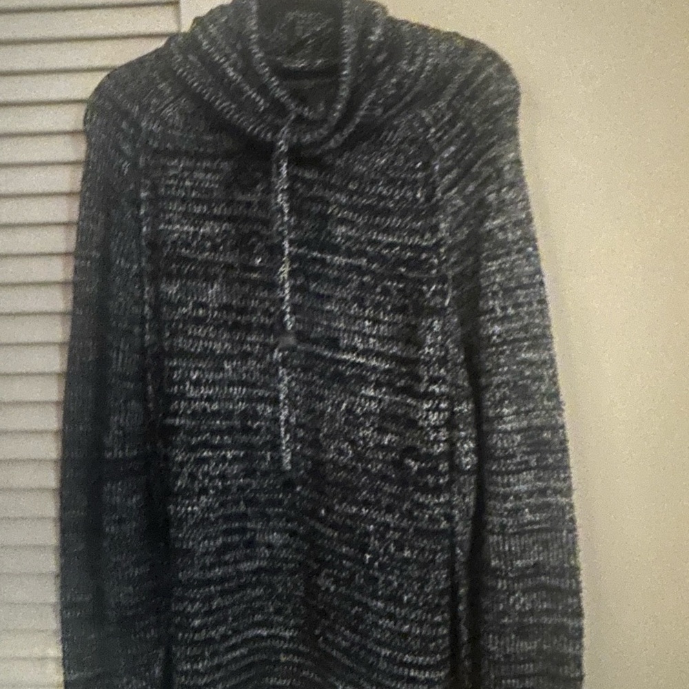 Outpost Men’s Knit Sweater Large